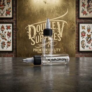 Botella dosificadora Kwadron reutilizable para tinta y líquidos de cabina — DoubleV Tattoo Supplies
